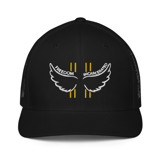 Closed-back trucker cap